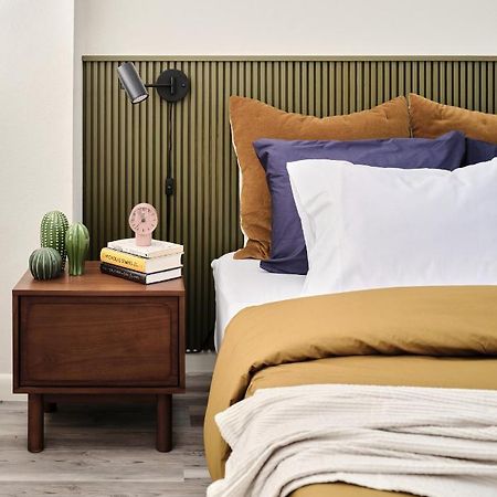 Midcentury Couples Designer Loft - Casa Tuya Lägenhet Austin Exteriör bild